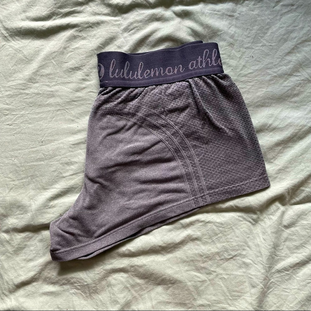 2.5” Lululemon shorts
